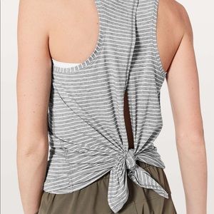 💥NEVER WORN💥 lululemon All Tied Up Tank - SZ 6